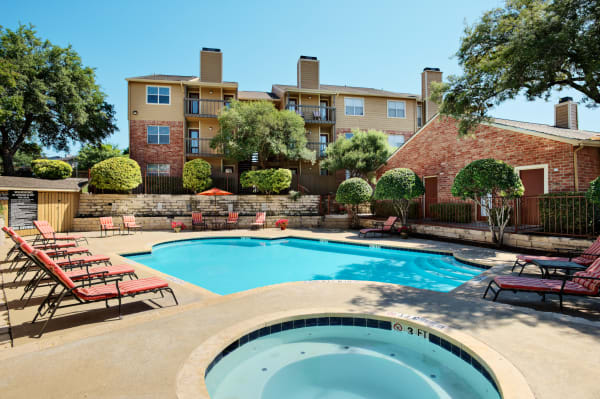 Oaks of Northgate Apartment Homes property
